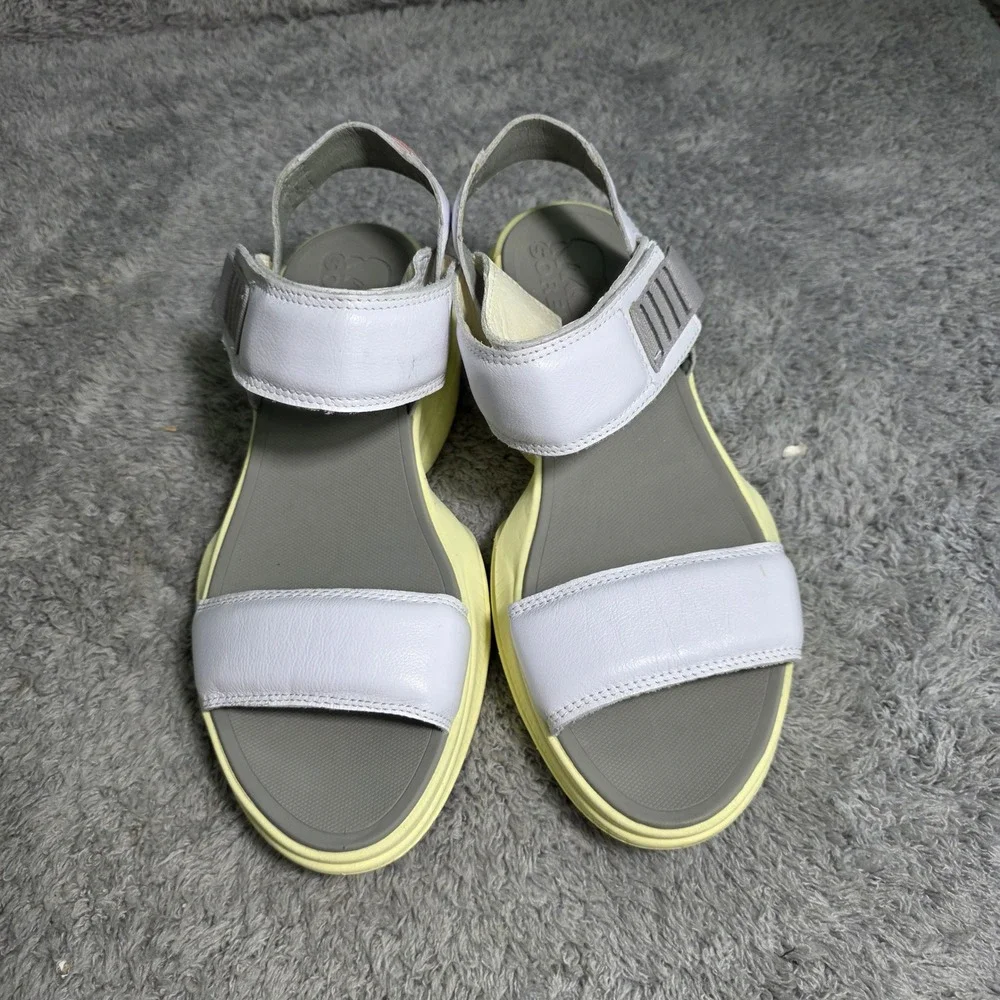 Sorel Explorer Blitz‎ Sandal White Leather Platform Sporty Women 8.5 Excellent